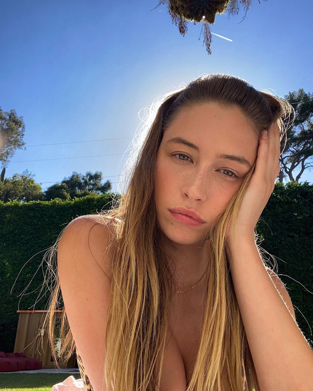 alex funtanilla add elsie hewitt instagram photo