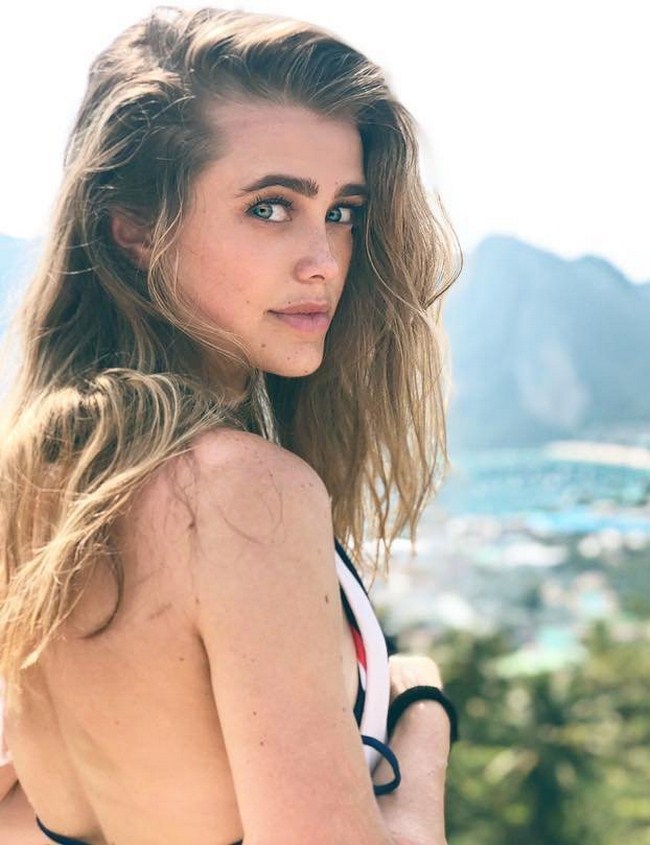 carmen hon add melissa roxburgh bikini photo