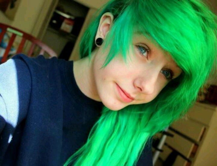 alan petit add green haired emo photo