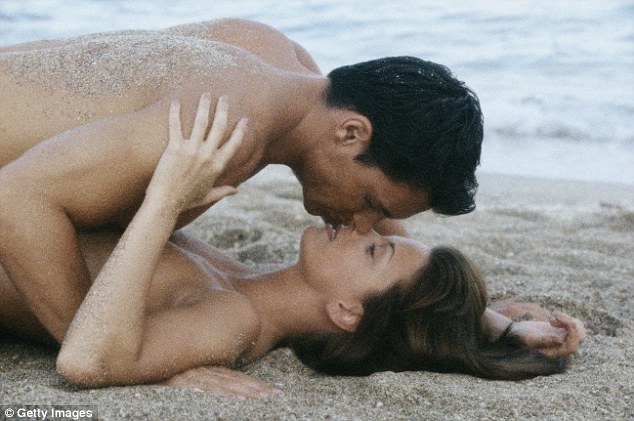 divyendu singh add making love on the beach photo