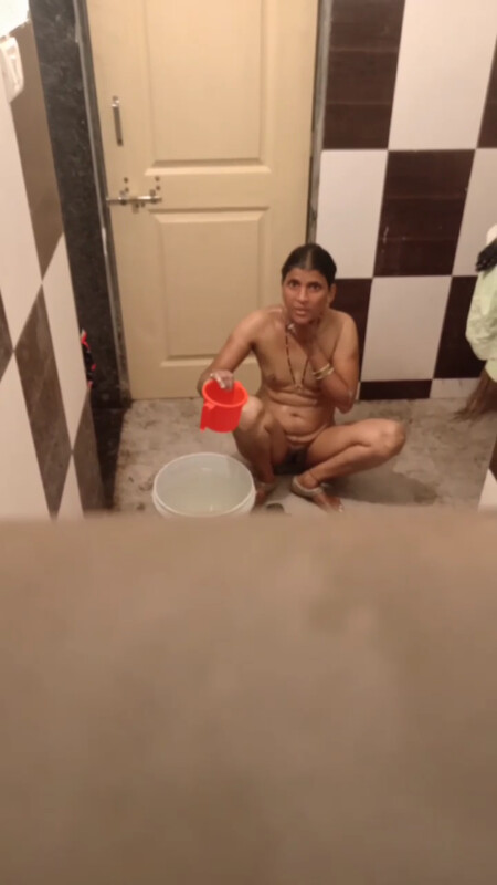 arnel guzman add desi hidden cam bathing photo