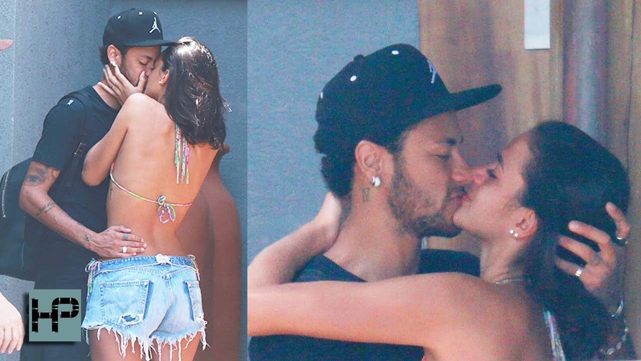 ahren perry add bruna marquezine lesbian photo