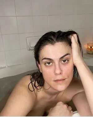 cheska de leon add lindsey shaw tits photo