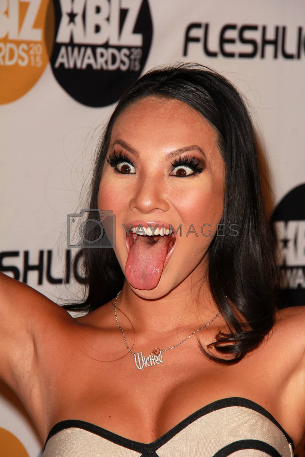 chris gidney add asa akira live image