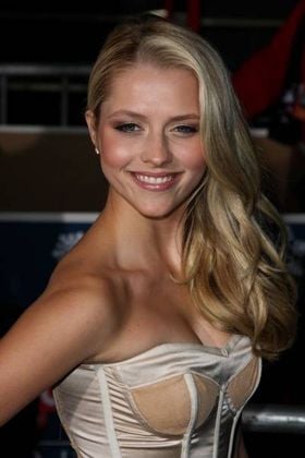 chelsea shores add teresa palmer naked photo