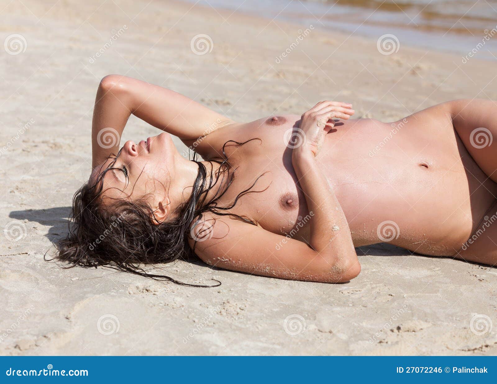 carlos franca add femme nue sur la plage photo