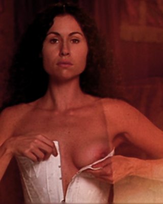 clara karkar add minnie driver naked photo