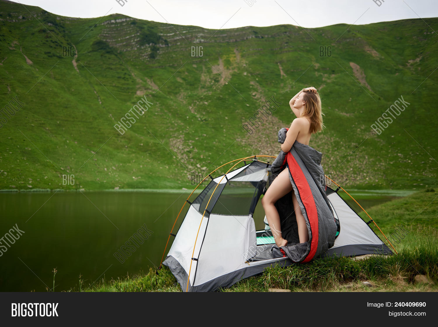 arthur lapin add naked ladies camping photo